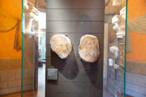 collectionS 1 Viste du château d'Aymavilles, fragments de fresque